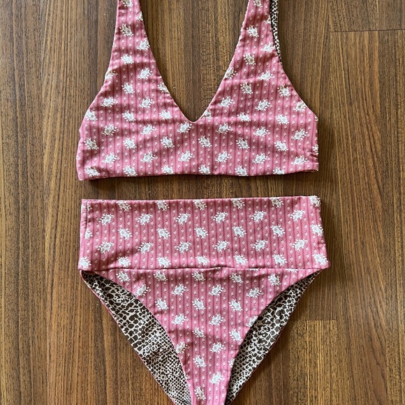 acacia swimwear Other - Acacia 2 piece swim Mohala (M top & L bottom)